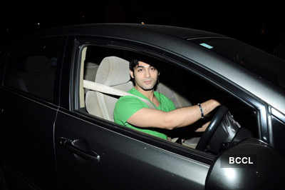 Stars at screening of 'Challo Dilli'