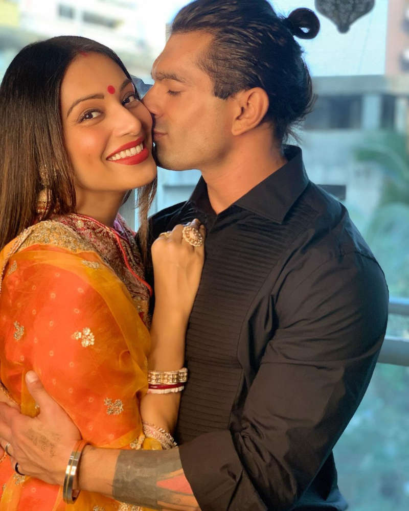 Bipasha Basu and Karan Singh Grover's Maldives vacation pictures will make you crave for a break!