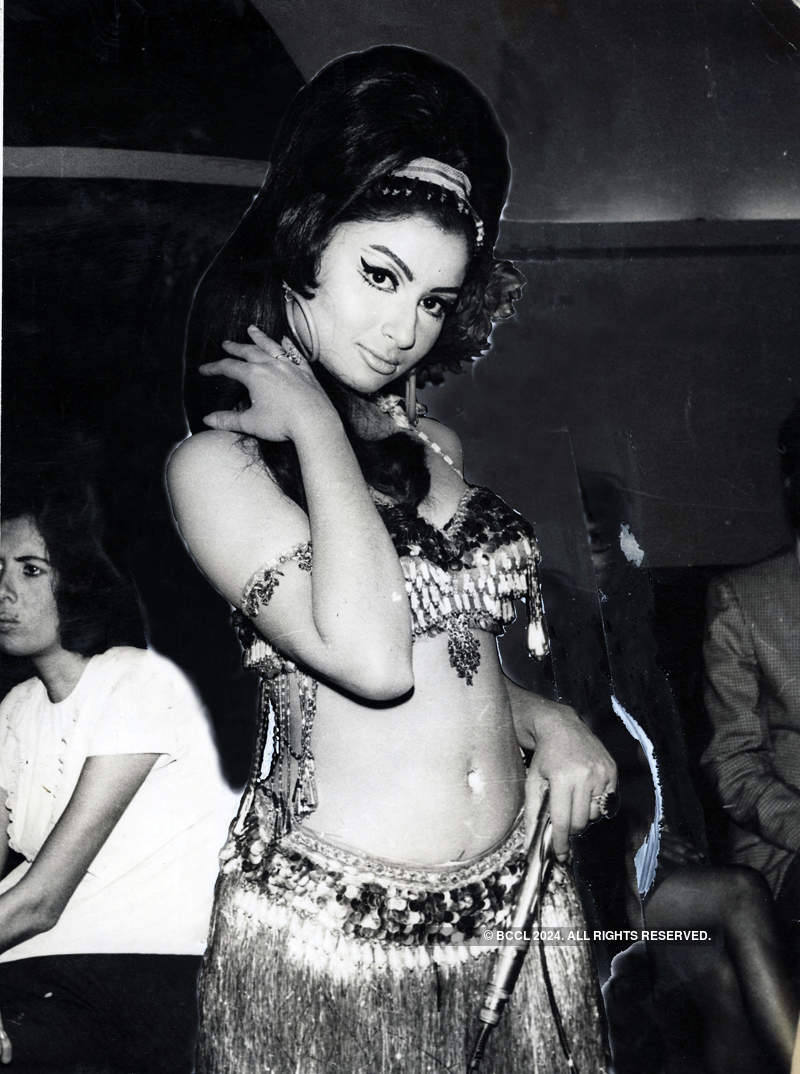 #GoldenFrames: Pictorial Biography of Sharmila Tagore, the Bengal beauty