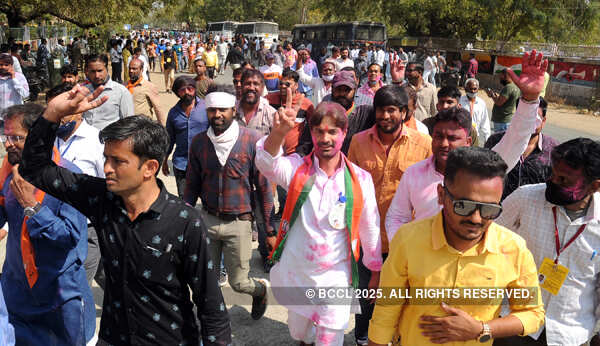 Civic polls: BJP celebrates victory in Ahmedabad