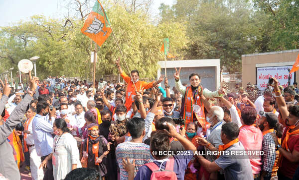 Civic polls: BJP celebrates victory in Ahmedabad
