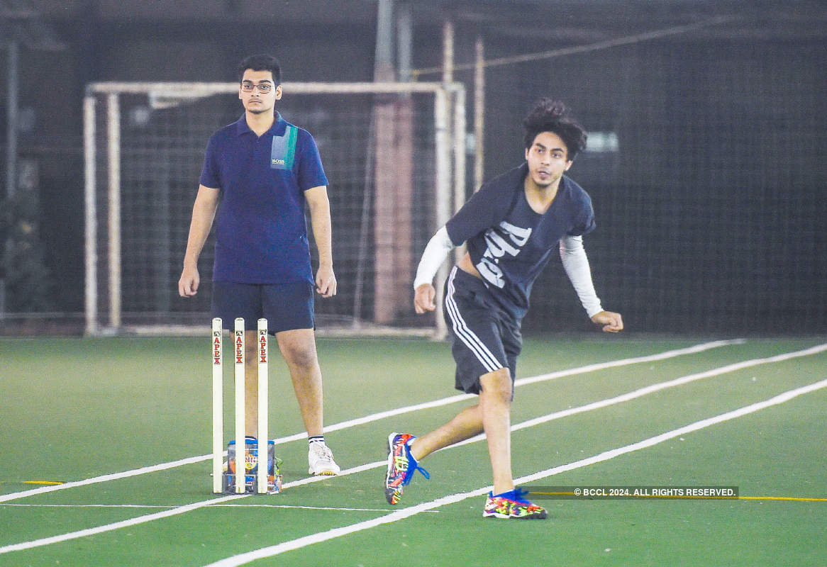 Aryan Khan and Ahan Shetty take some time off and play cricket on turf