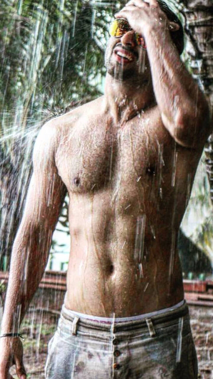 Shaheer Sheikh is all about handsomeness | Times of India