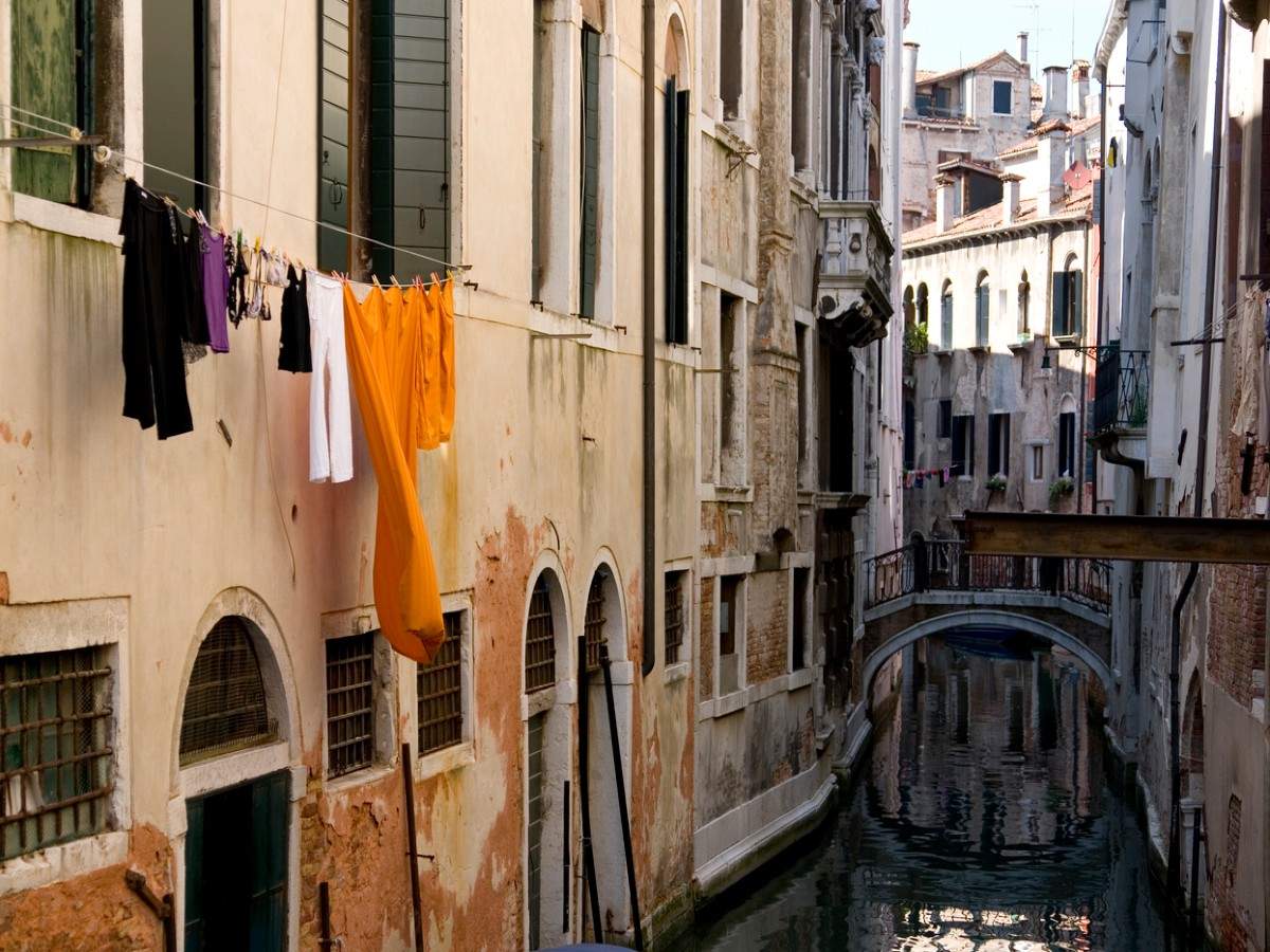The famous Venice canals dry up for the second time in three years!