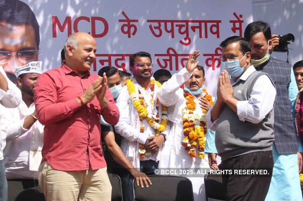 AAP celebrates victory in Delhi MCD bypolls