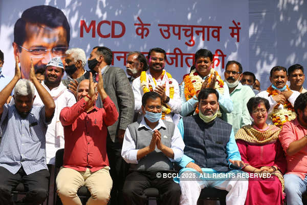 AAP celebrates victory in Delhi MCD bypolls