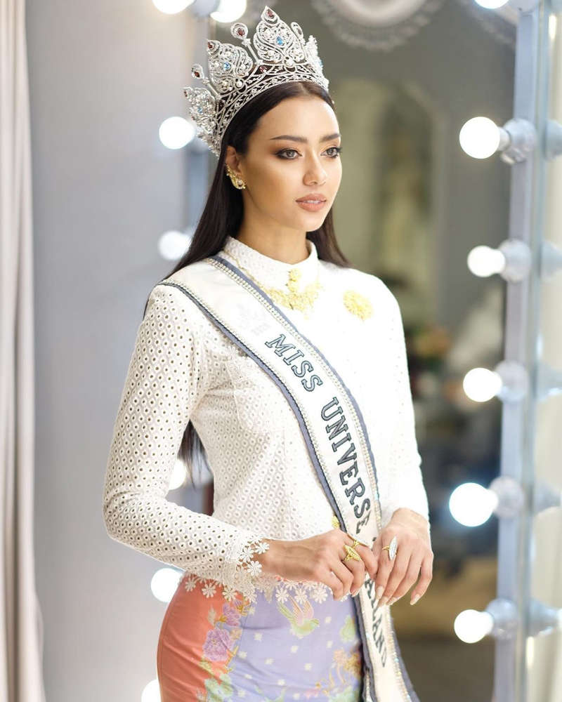 Miss Universe Thailand 2020 Amanda Obdam Fired As Mental Health Ambassador Photogallery Etimes