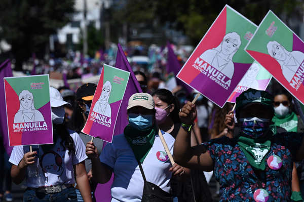 Thousands of El Salvador women march against femicide