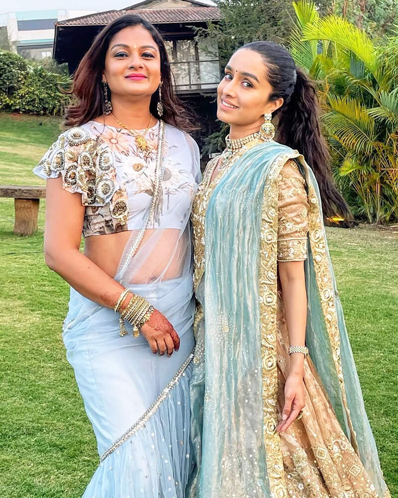 Shraddha Kapoor looks no less than a princess in these beautiful pictures from her cousin's wedding