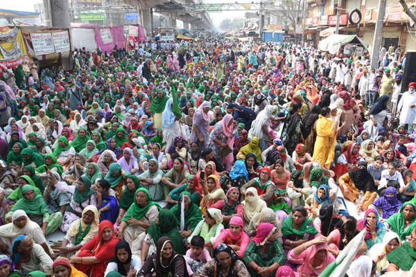 Women farmers take centre stage at protest sites