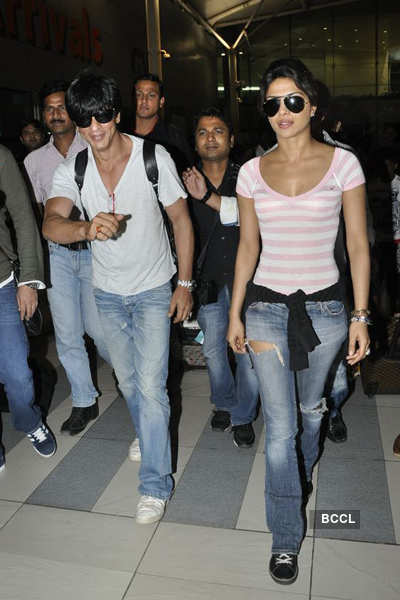 SRK at airport