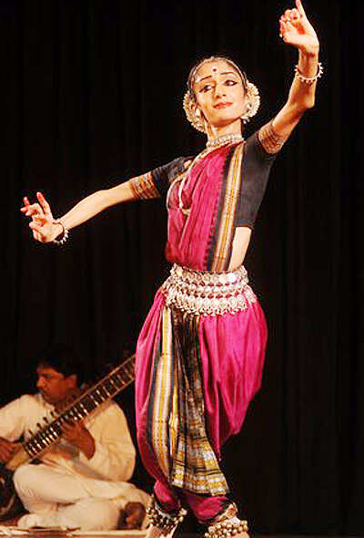 Arushi Mudgal performs @ 'Dance Day Celebration'