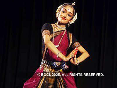 Arushi Mudgal performs @ 'Dance Day Celebration'