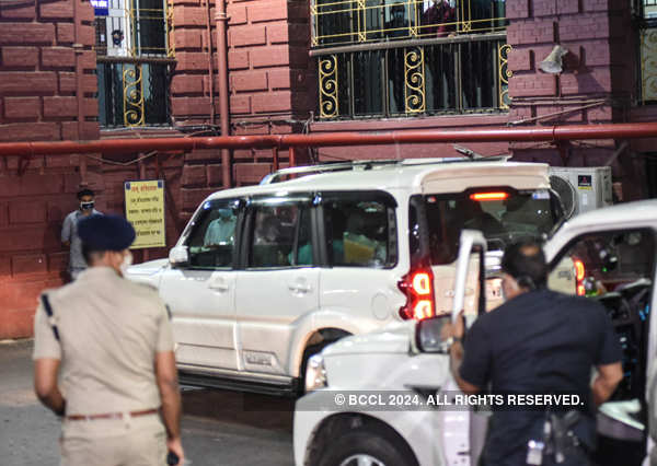 Mamata Banerjee injured in alleged Nandigram attack