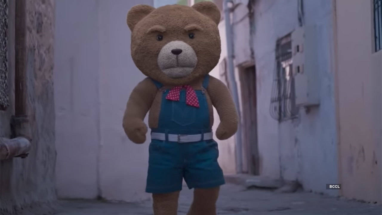 Teddy (Hindi) Trailer, Arya,Sayyeshaa