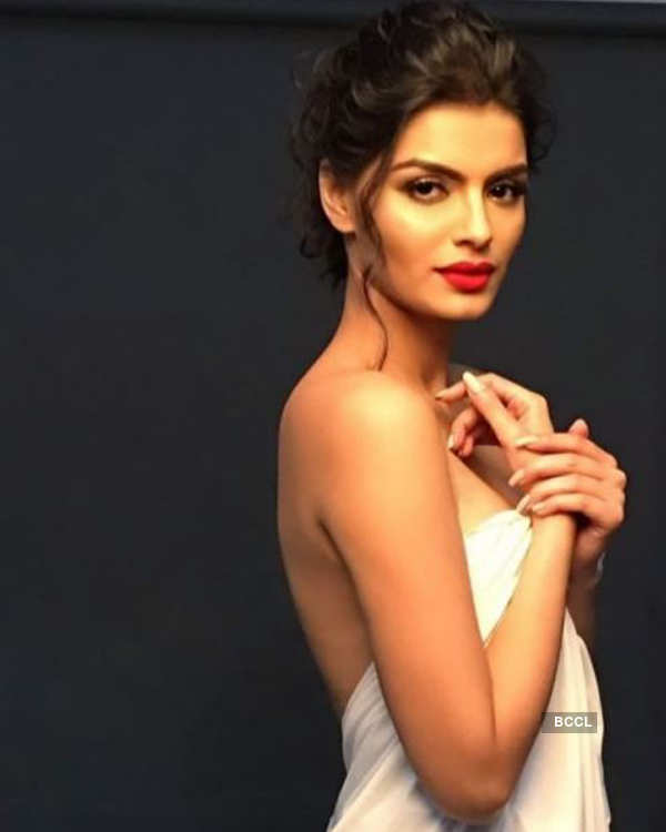 Sonali Raut ups the glam quotient with her bewitching pictures