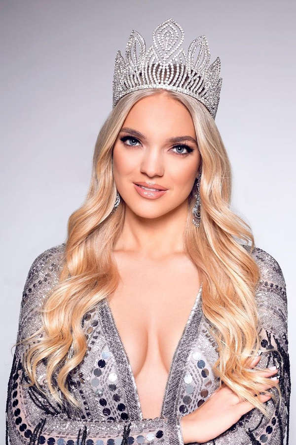 Amanda Petri chosen as Miss Universe Denmark 2020