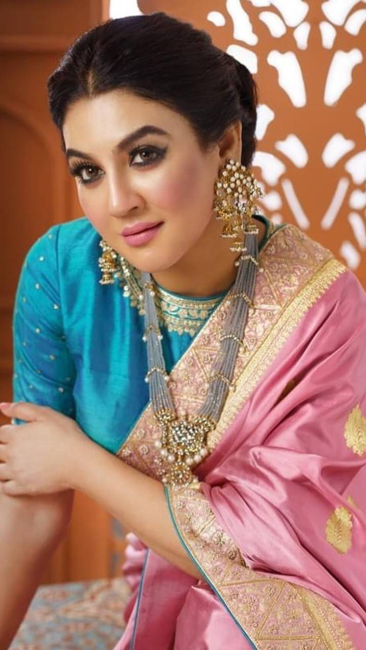 Jaya Ahsan: The epitome of beauty and elegance | Times of India