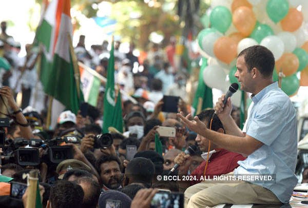 Rahul Gandhi holds roadshow in Kochi