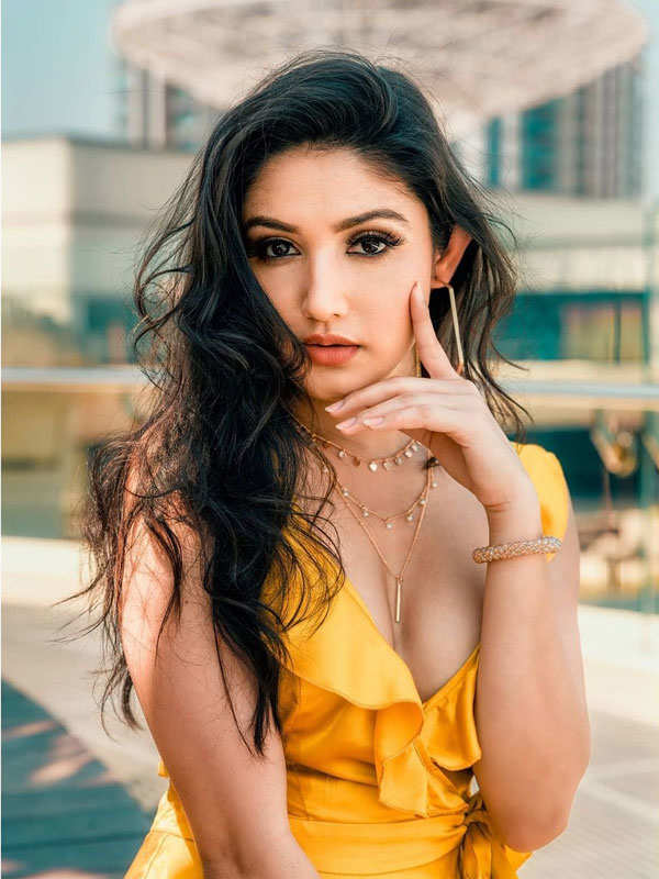 Roop actress Donal Bisht ups the glam quotient with her stunning pictures