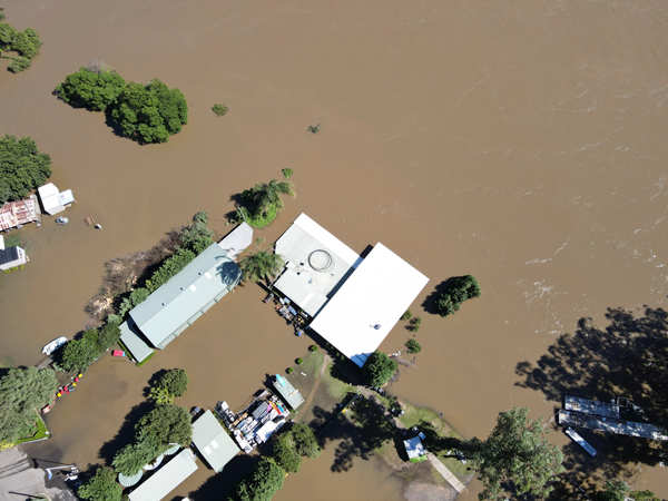 Heavy rains in Australia's east bring worst floods