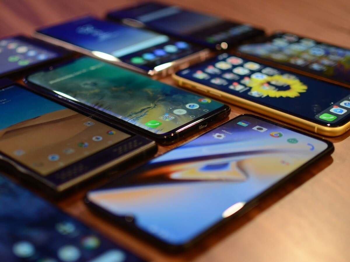 Best Mobiles Under 10,000: Top Choices With Modern Features | The Times of  India