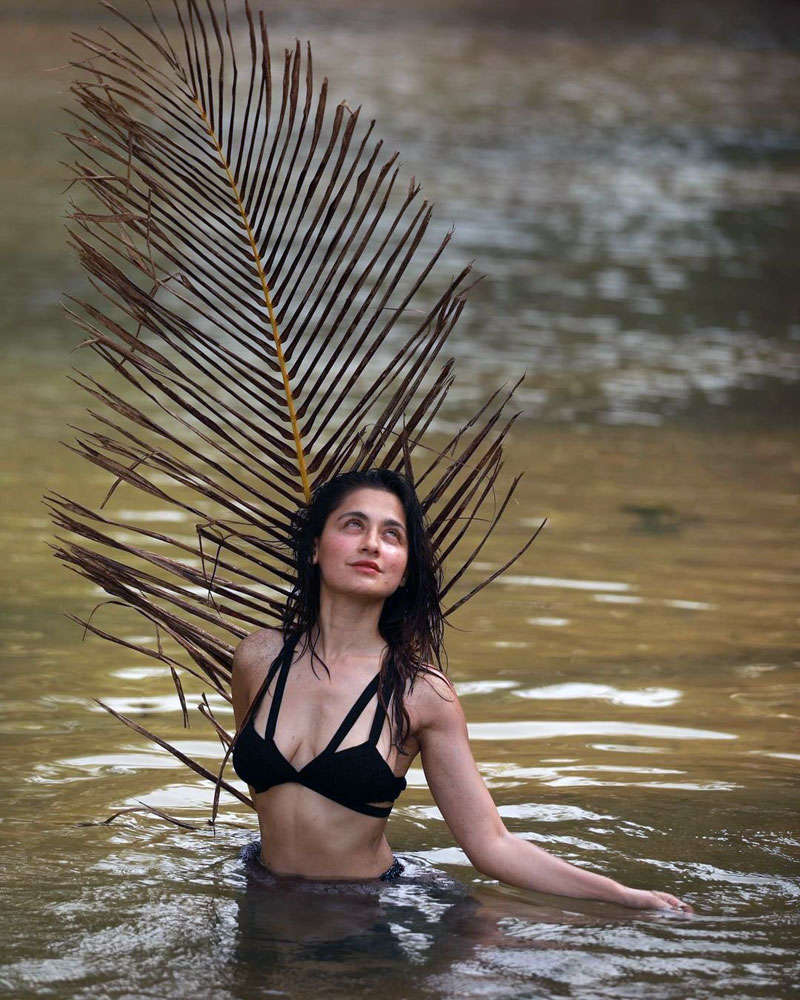 Sanjeeda Shaikh's glamorous pictures are turning up the heat!