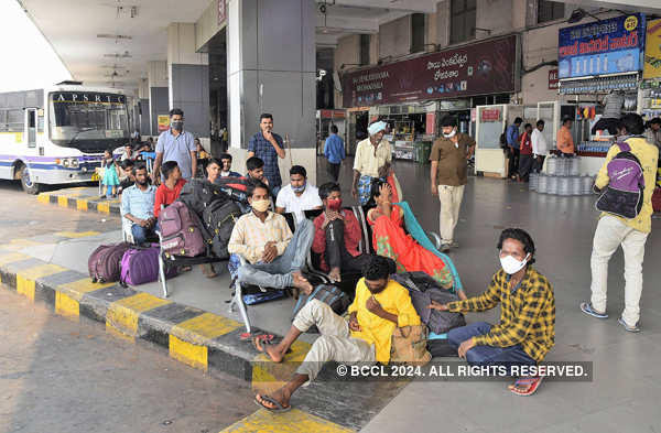 Bharat Bandh: Farmers block highways and rail tracks