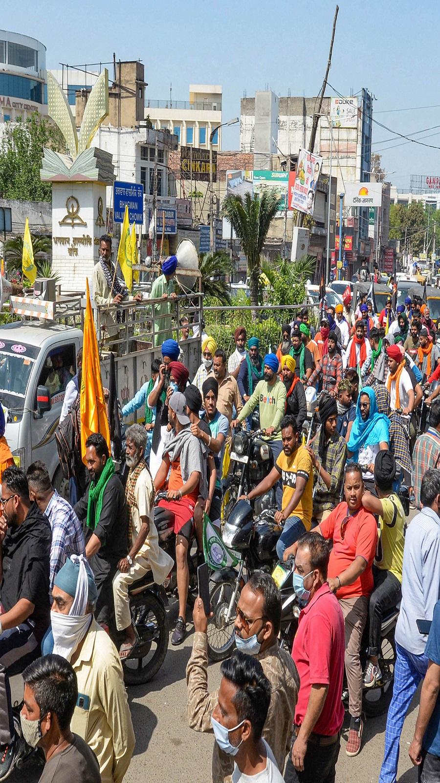 Bharat Bandh: Roads And Rail Traffic Affected In Punjab, Haryana ...