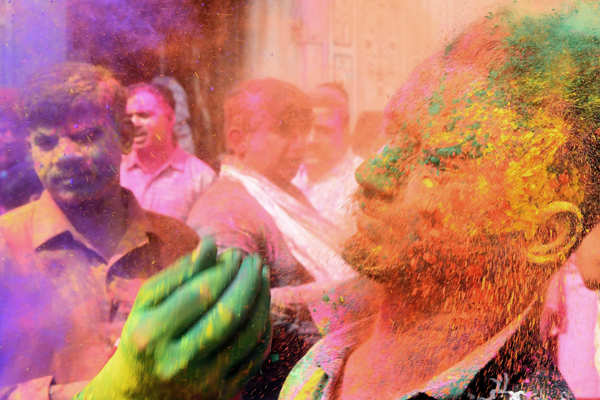 Holi being celebrated amid pandemic