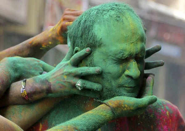 Holi being celebrated amid pandemic