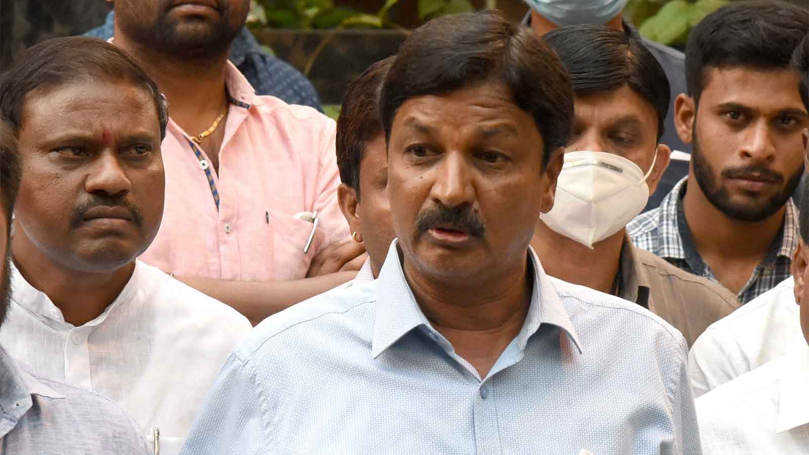 Sex Cd Row Victim Alleges Threat From Former Minister Ramesh Jarkiholi