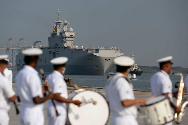 Indian Navy welcomes 2 French warships at Kochi port