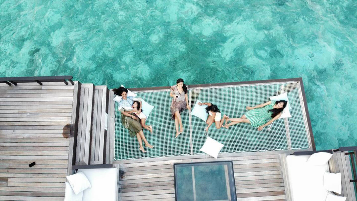 Allu Arjun shares stunning pictures from his beach vacay with family in Maldives