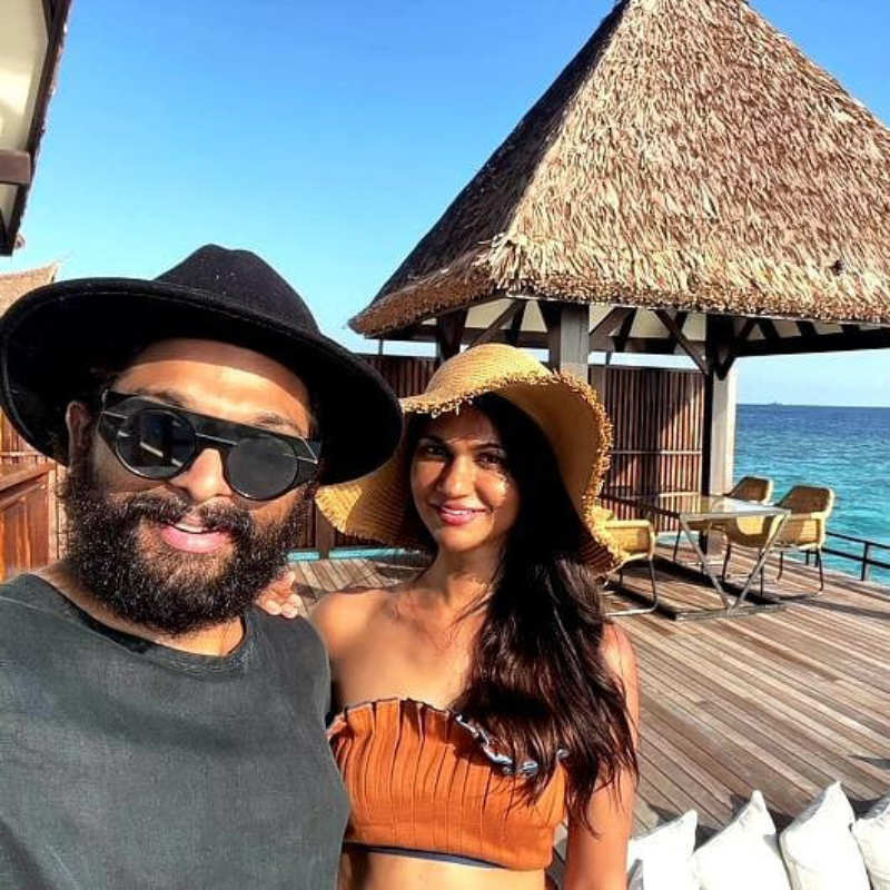 Allu Arjun shares stunning pictures from his beach vacay with family in Maldives