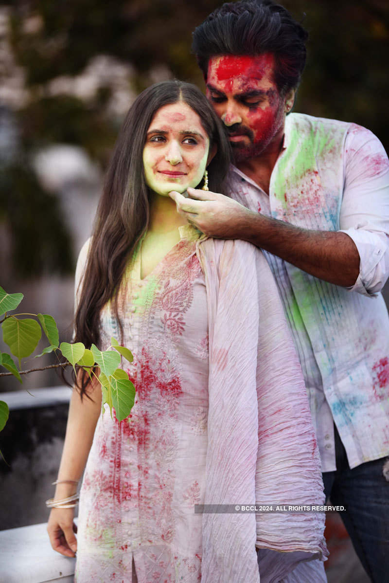 Mayank Gandhi and Hunar Hali's Holi photoshoot