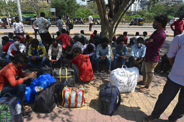 COVID-19 lockdown: Migrant workers leave for native places