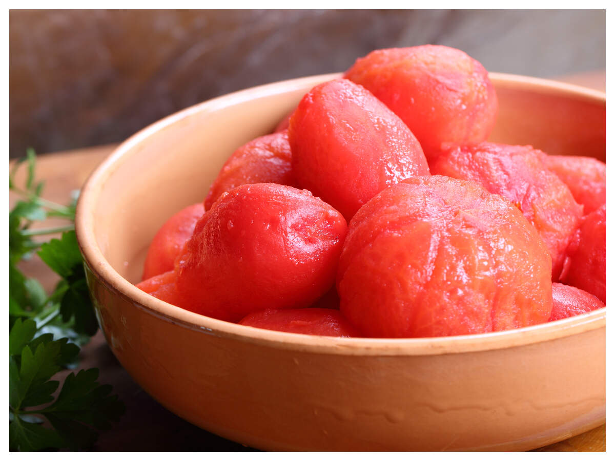 This hack will help you peel tomatoes in less than 5 minutes