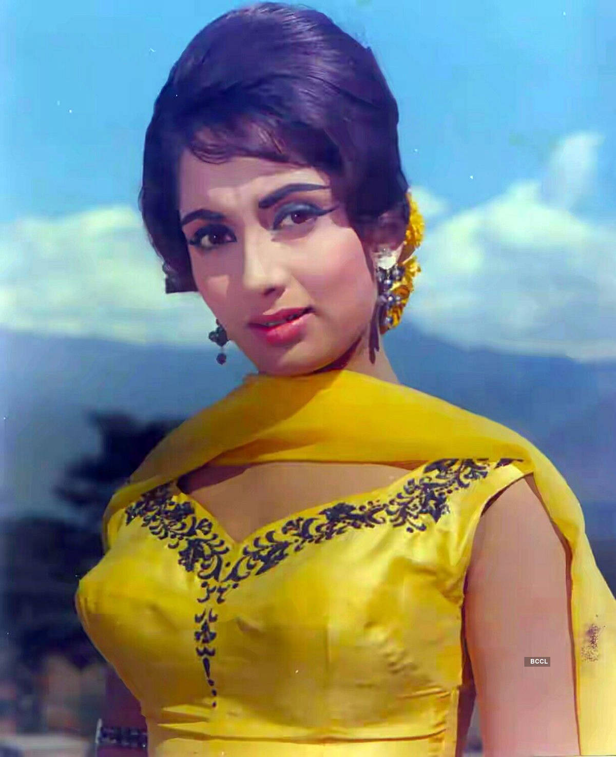 #ETimesTrendsetters: Story-in-photos of Sadhana's fringe that inspired generations to come