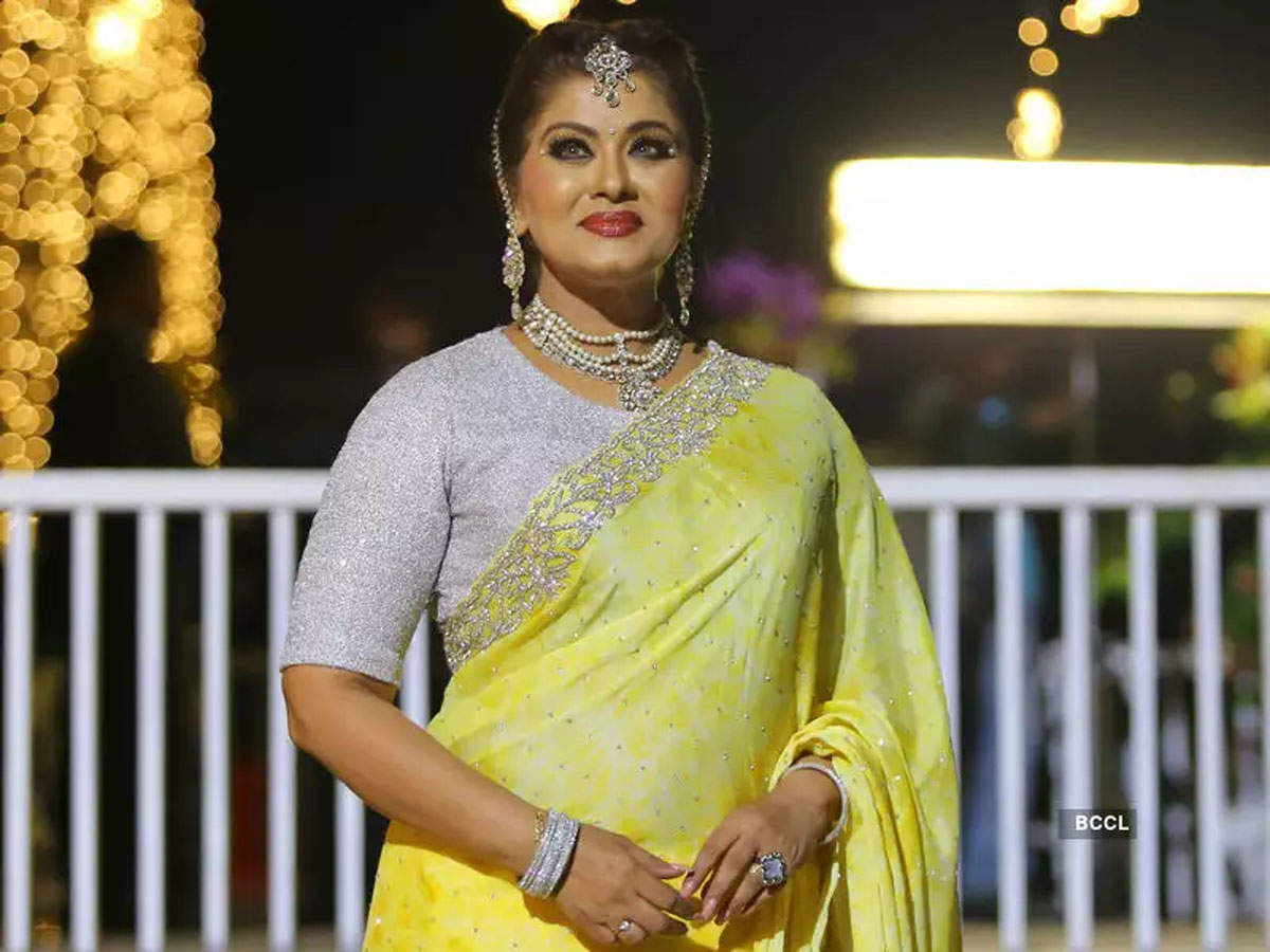Exclusive - Sudha Chandran on losing her leg: I didn't want to live after  the accident, it was only because of my parents that I bounced back | The  Times of India
