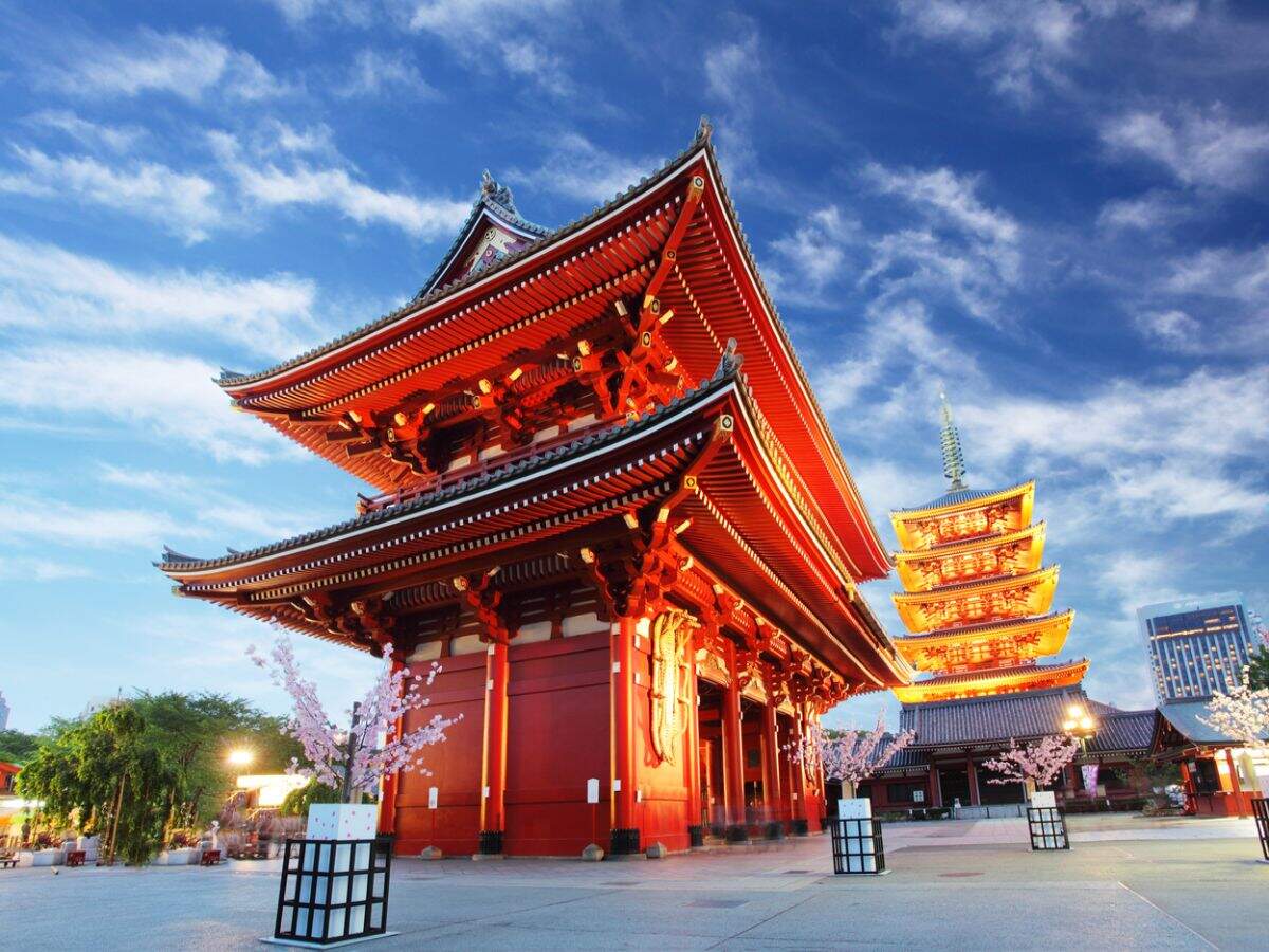Japan to introduce vaccine passports for foreigners Japan to introduce vaccine passports for foreigners