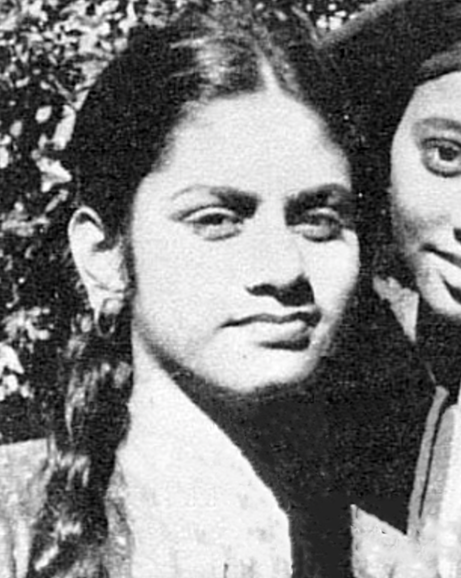 #GoldenFrames: Pictorial biography of Aruna Irani