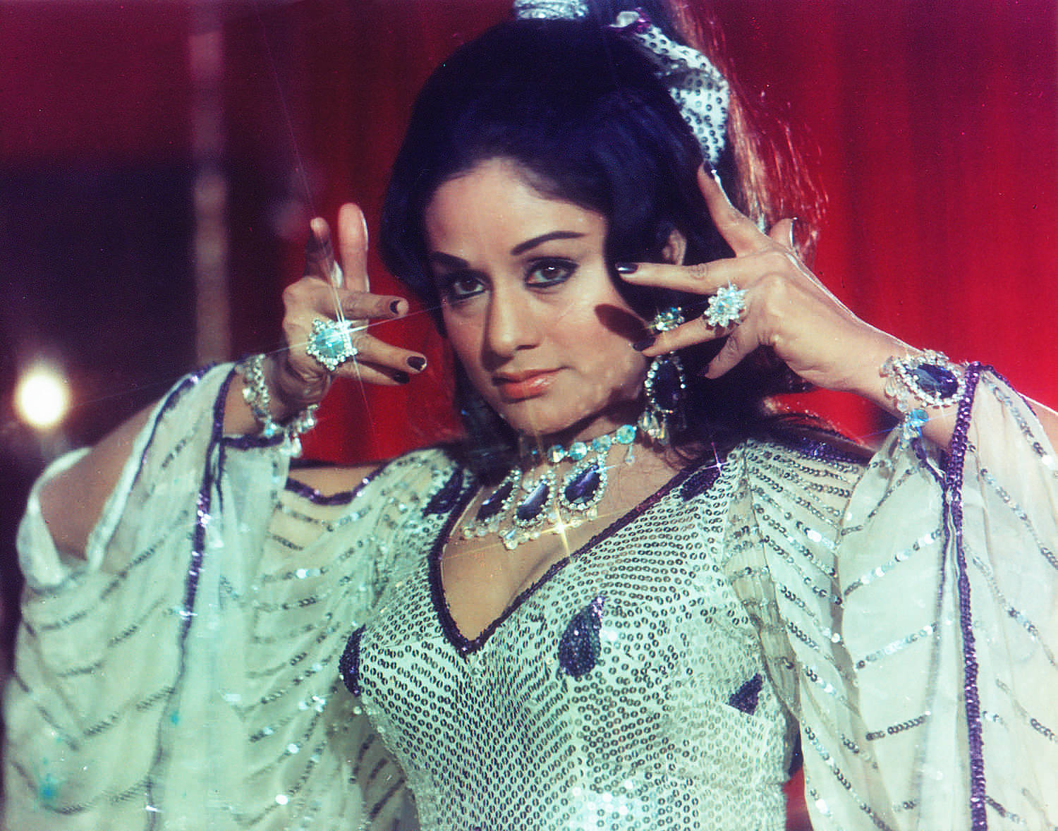 GoldenFrames: Aruna Irani, an actor with calibre | Photogallery - ETimes