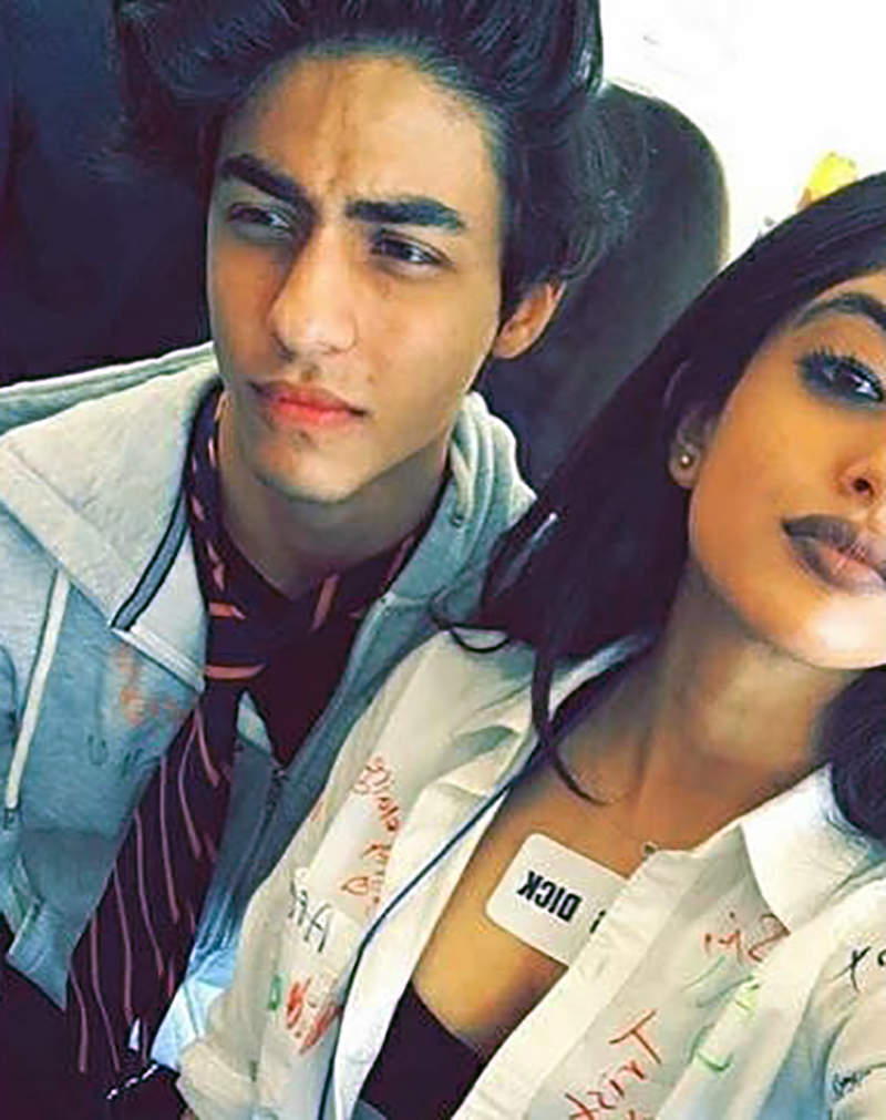 These Pictures Of Srks Son Aryan Khan From His Graduation Ceremony Are Breaking The Internet