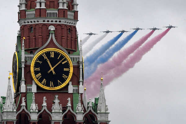 Russia: Spectacular pictures from Victory Day celebrations