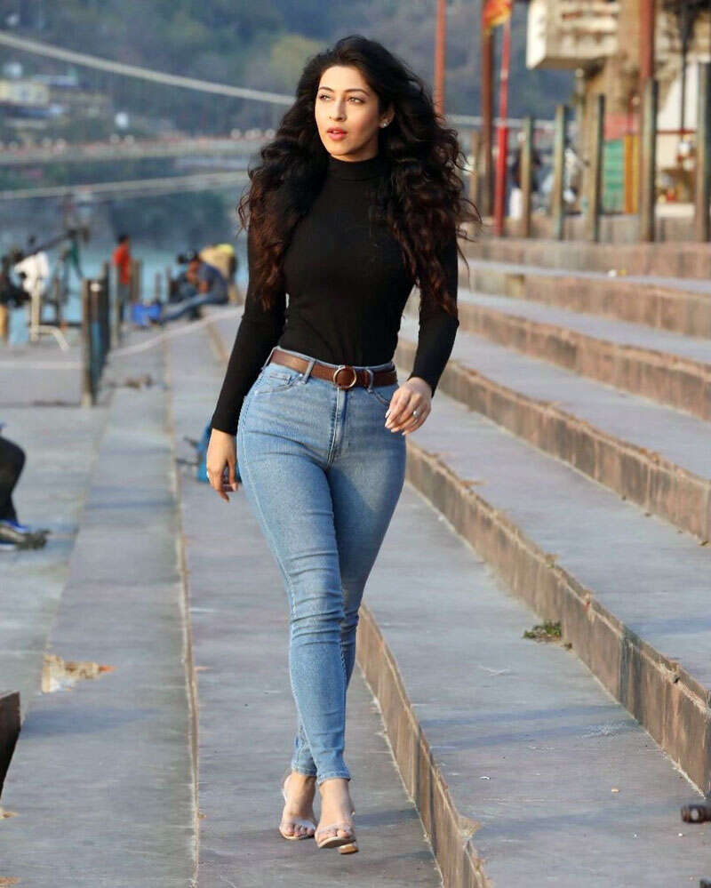 <BR> is turning heads with her bewitching pictures <BR> is turning heads with her bewitching pictures