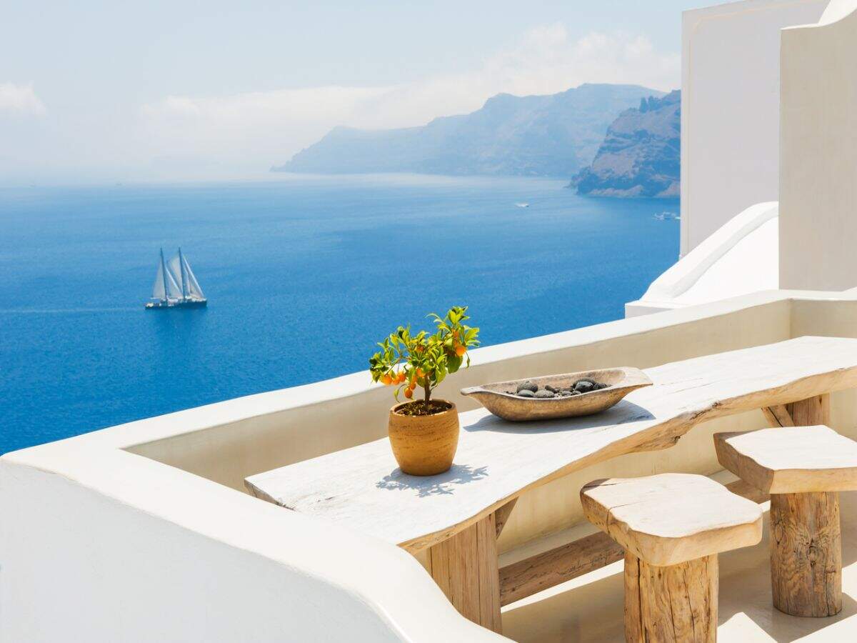 Greece is ready to welcome tourists to its beaches this month Greece is ready to welcome tourists to its beaches this month