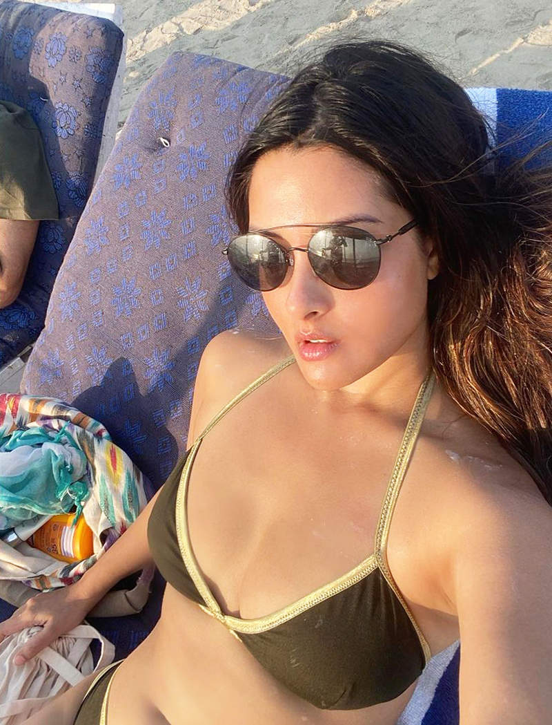 These bewitching pictures of Riya Sen you simply can’t miss!