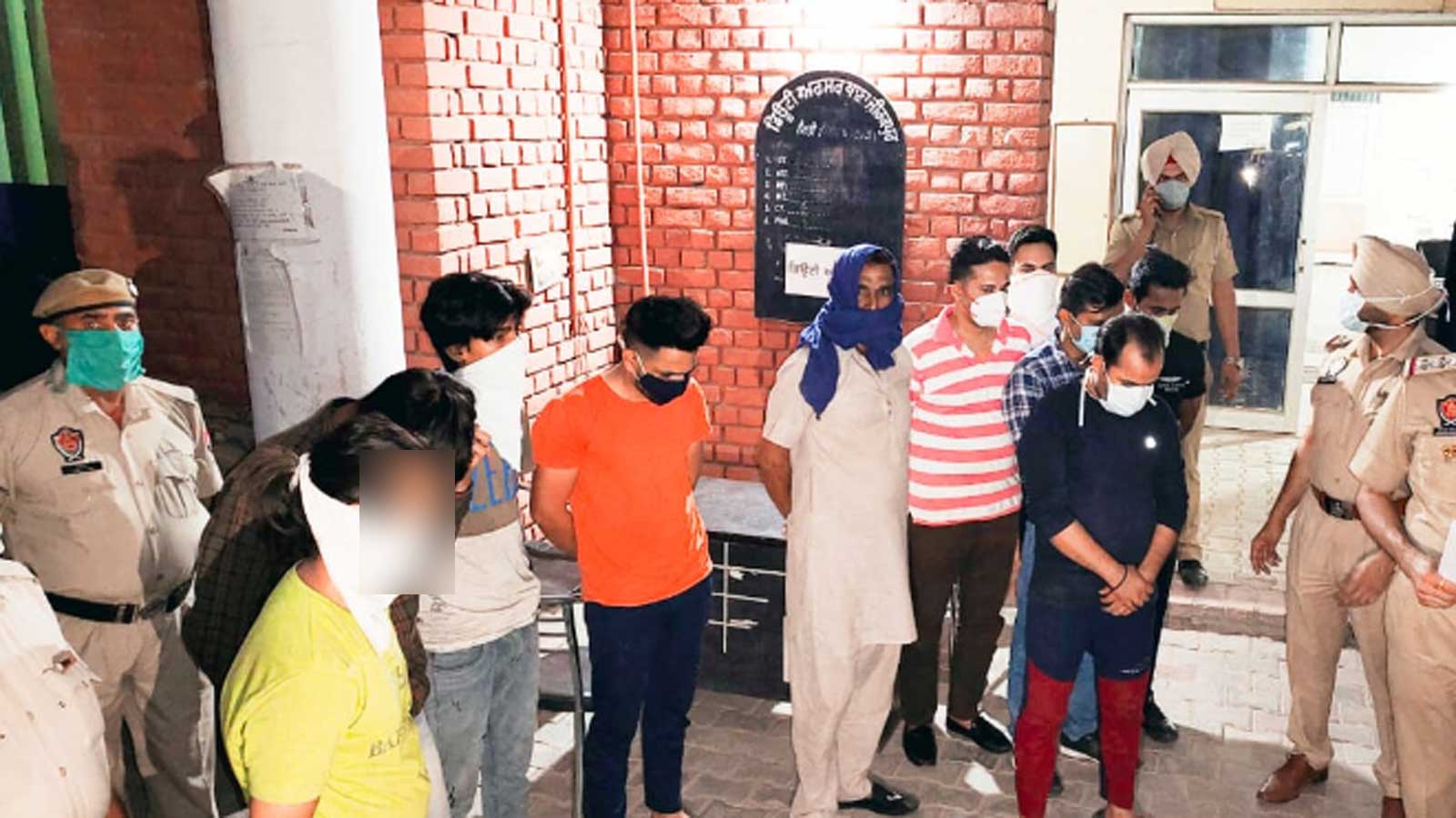 Mohali: Cops bust flesh trade racket operating from hotel, 10 arrested