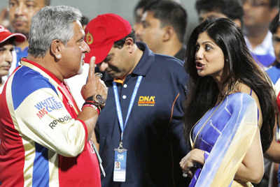 Celebs @ IPL 2011